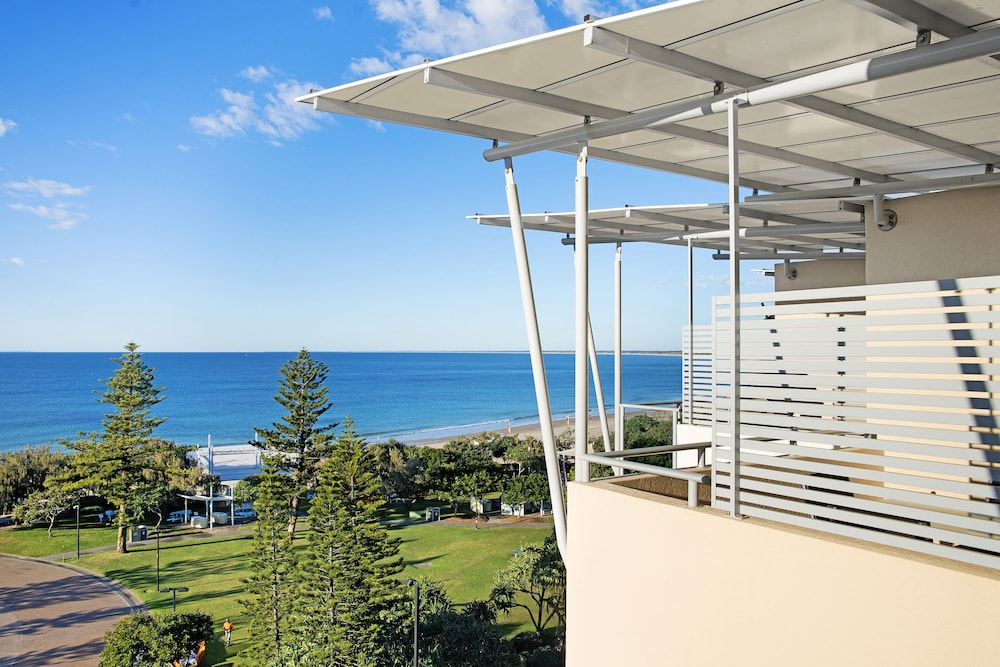 ULTIQA Shearwater Resort 68/73
