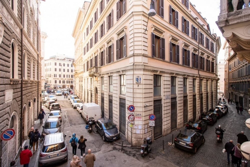 Trevi Fountain Superior 3 bdr apartment 39/49