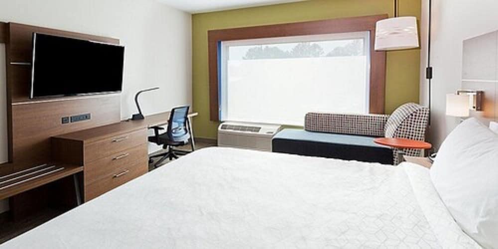 Holiday Inn Express & Suites Griffin 14/60