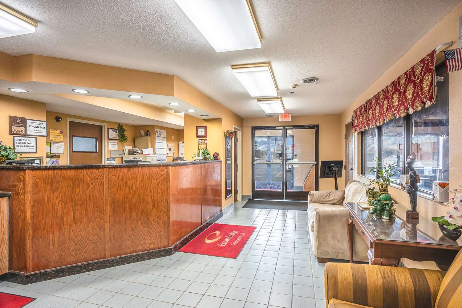 Econo Lodge Princeton 3/43