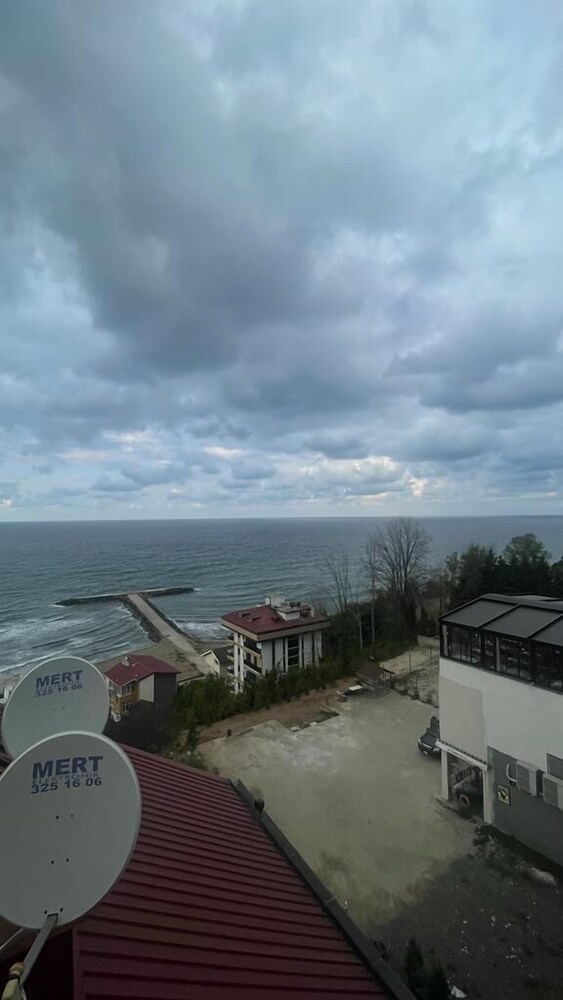 Camlica Hotel 37/42