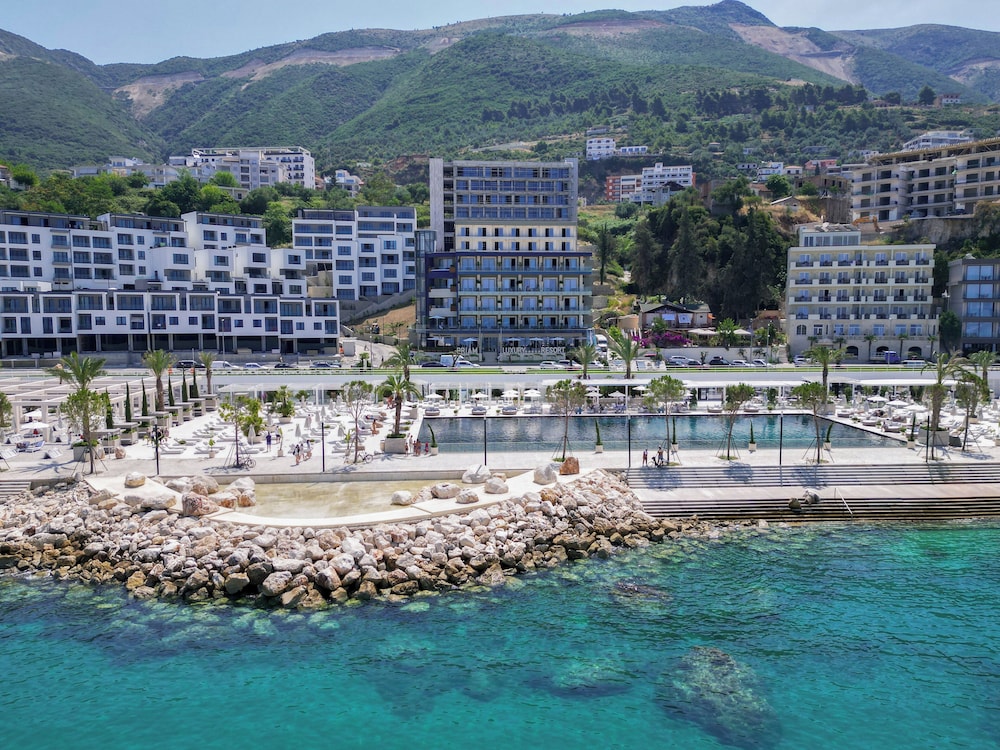 Hotel Vlora Priam, Affiliated by Melia 58/65