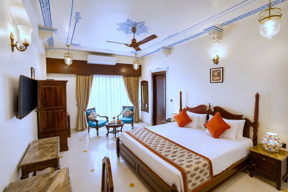 The Amar Mahal 13/36