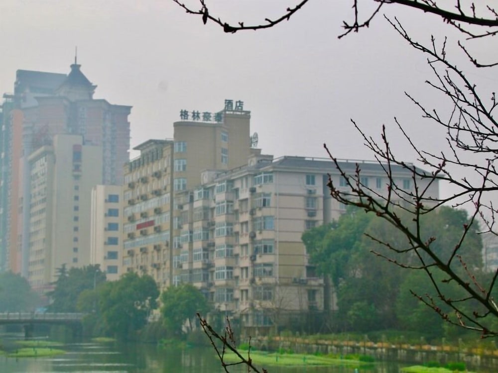 GREENTREE INN NINGBO SOUTH RAILWAY STATION EXPRESS HOTEL 1/27