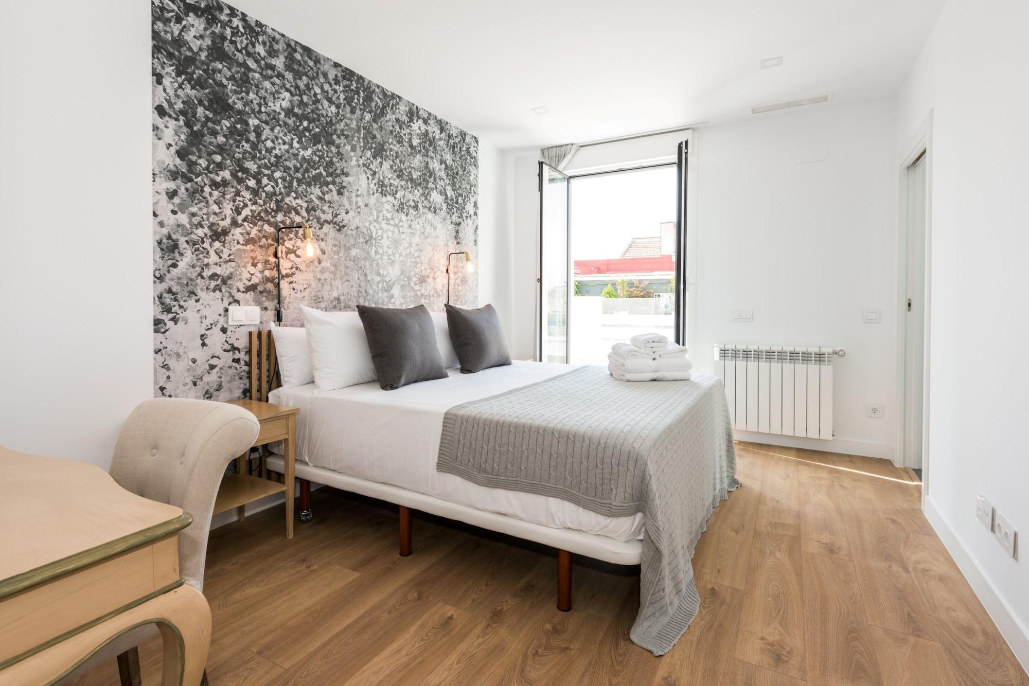 Skyline, Executive, Suite