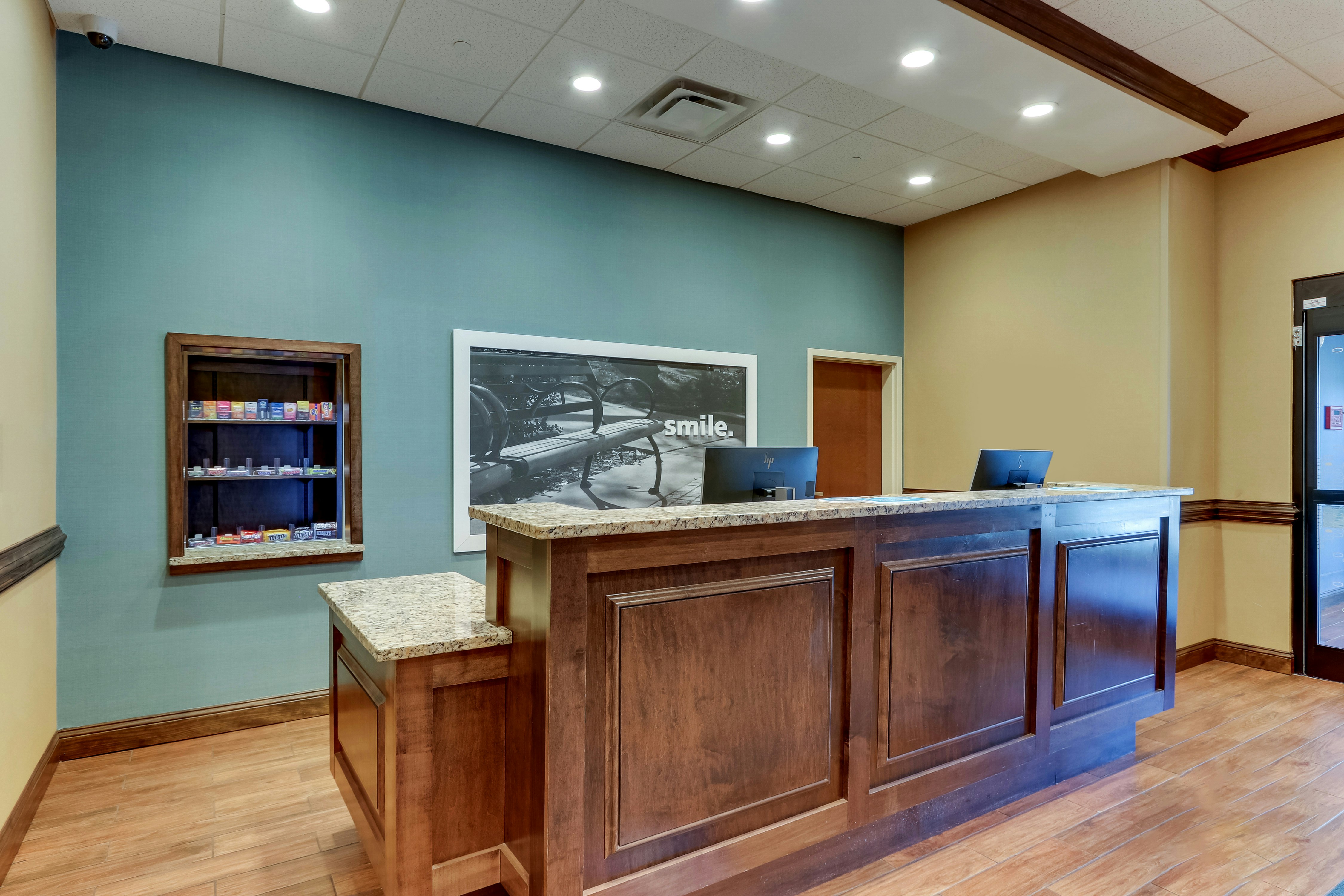 Hampton Inn & Suites Hartsville 16/76