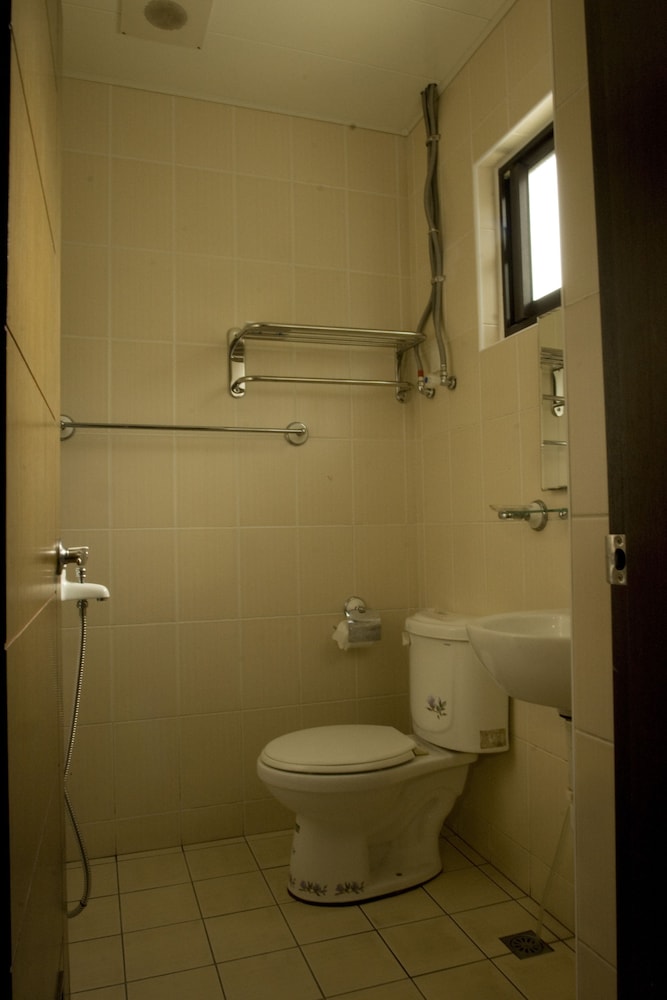 Sanyi Happiness B&B 63/70