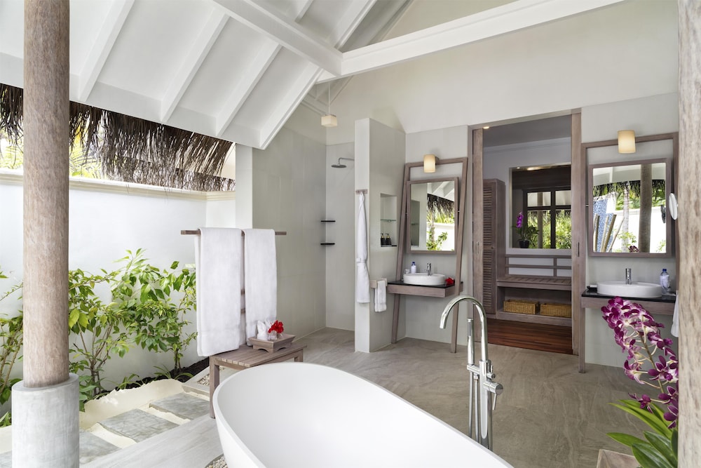 Anantara Dhigu Maldives Resort 67/67