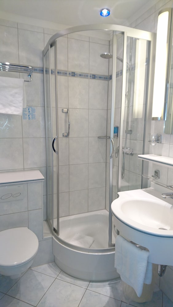 Room at Ringhotel Loew S Merkur, NUREMBERG