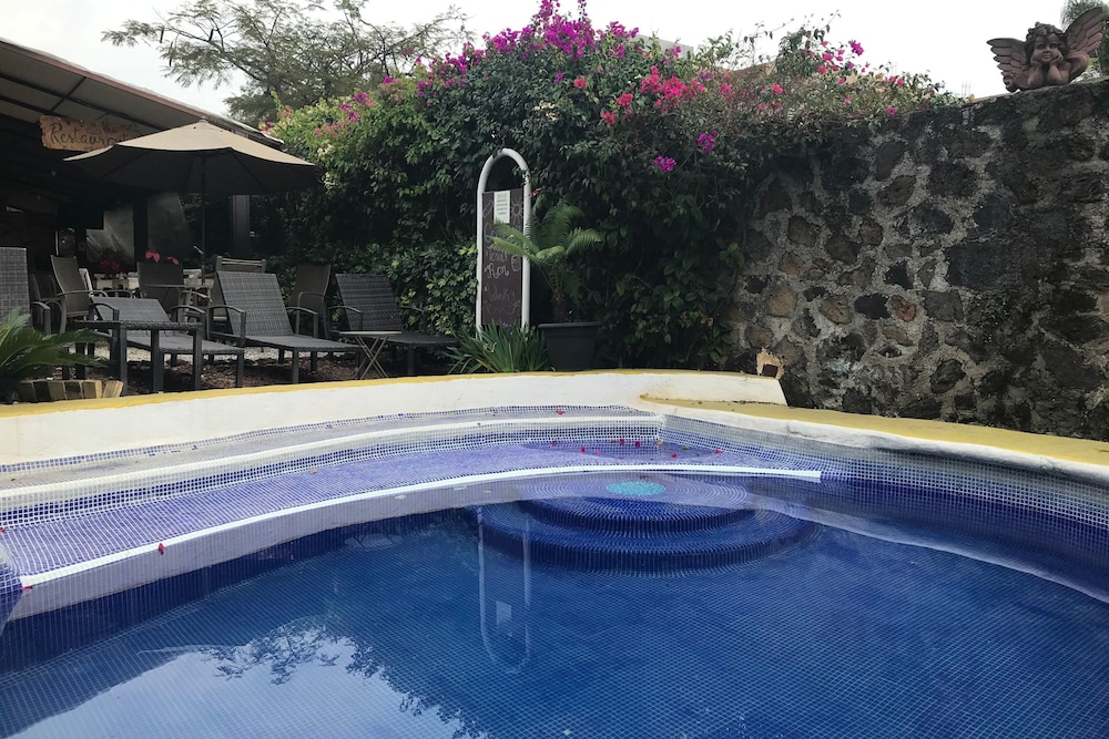 Hotel VF Cuernavaca 14/19