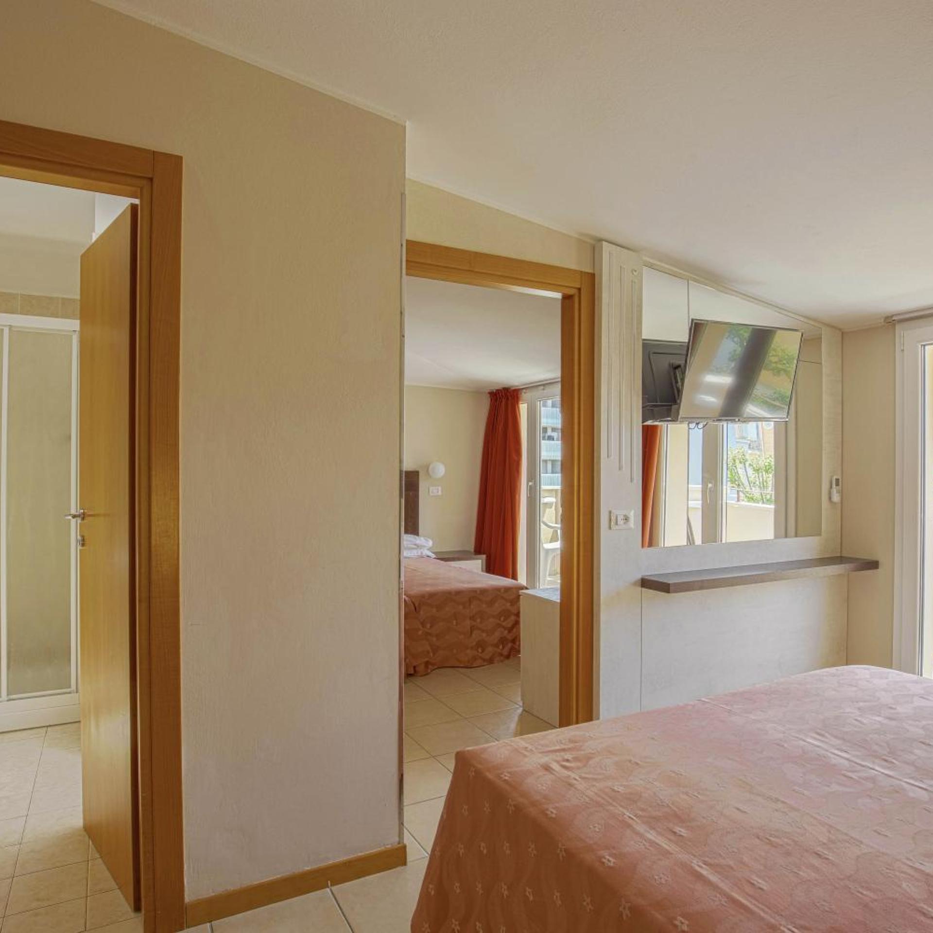 Hotel Ombretta Mare 7/24
