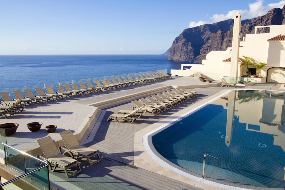 ROYAL SUN RESORT 31/74