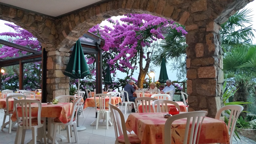 Hotel Augusta Garni 39/63