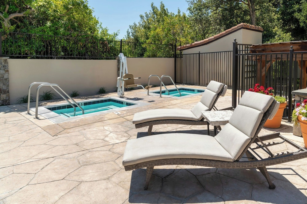 Courtyard By Marriott Palo Alto Los Altos 33/70