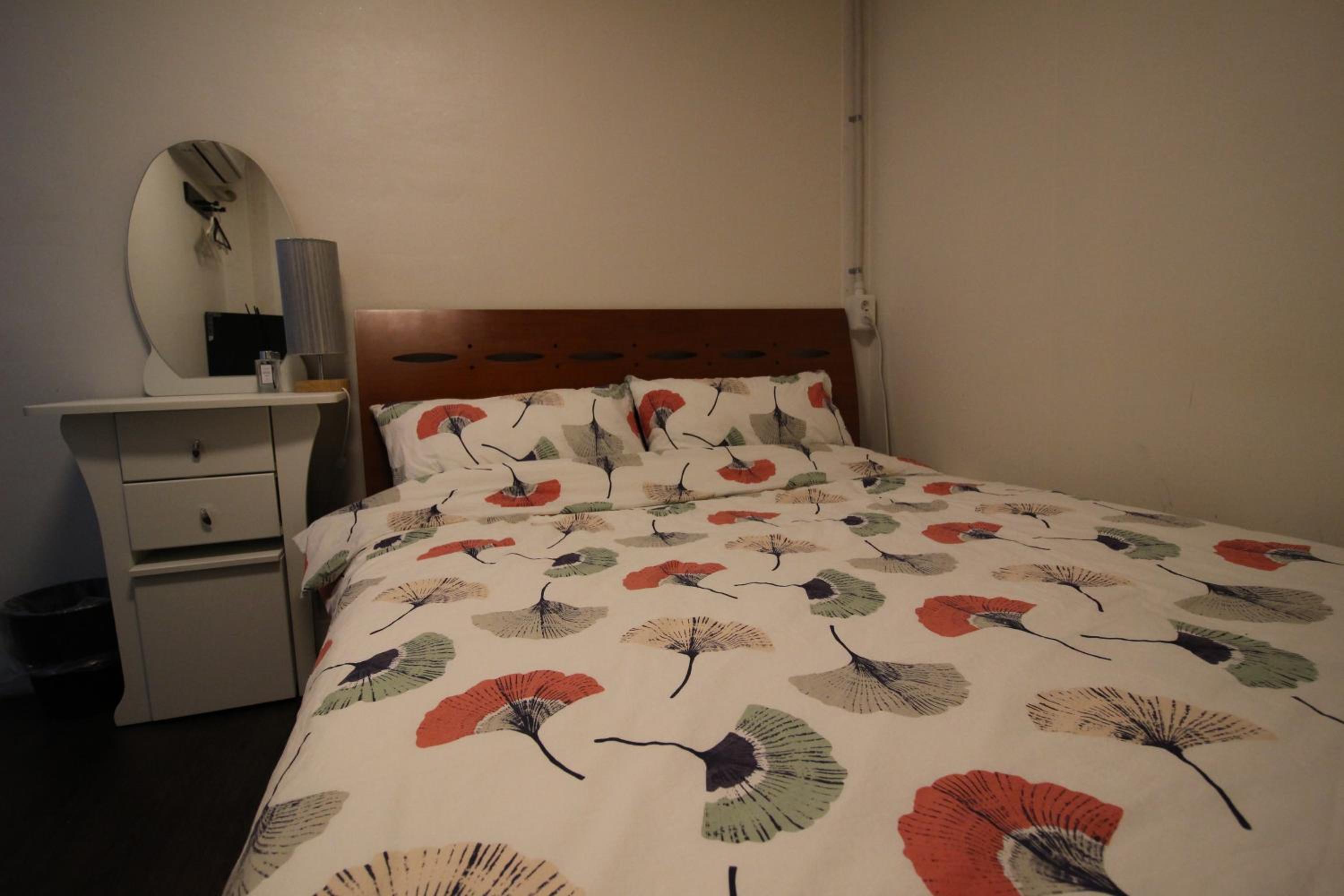 Economy, Double Bed
