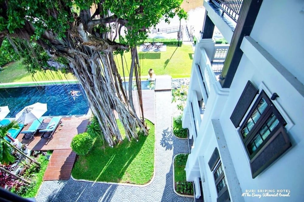 Buri Sriping Resort Hotel and Spa 44/48