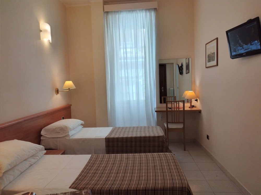 Hotel Principe Eugenio 42/61