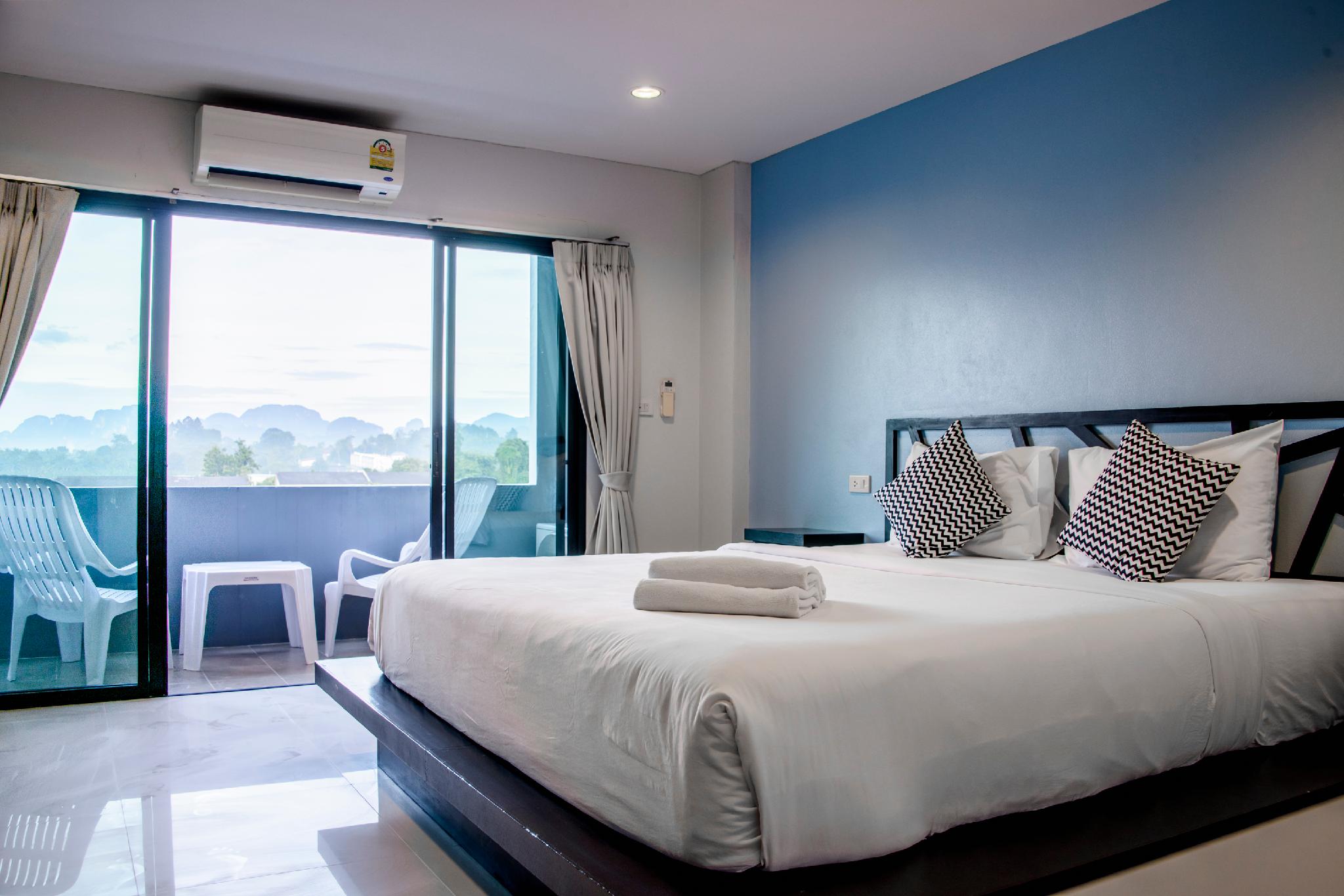 Room, Double Bed, Mountain View