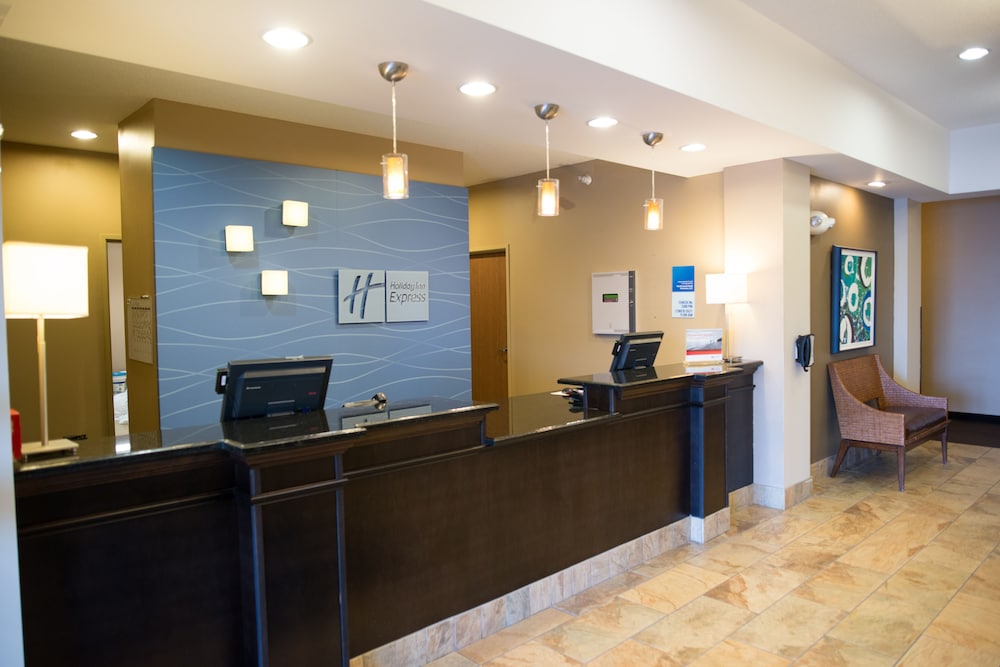 Holiday Inn Express Hotel & Suites Northwood 8/71
