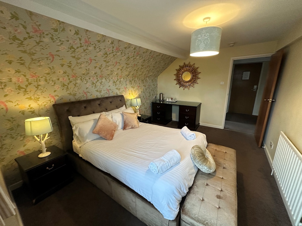 Pine Lodge Hotel & Restaurant Mansfield 17/48