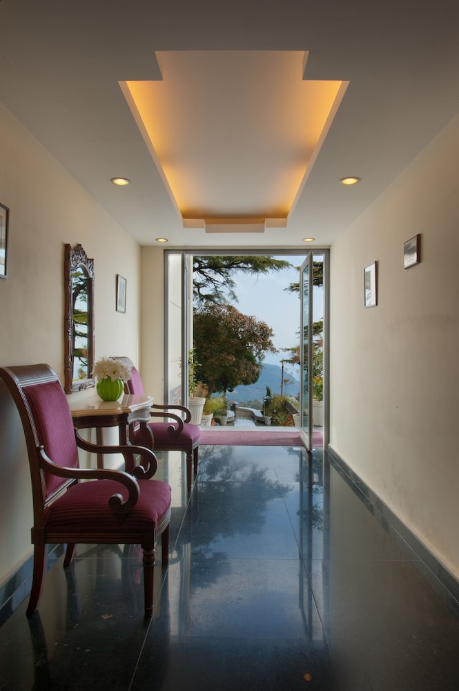 Fort Resorts Mussoorie 32/73