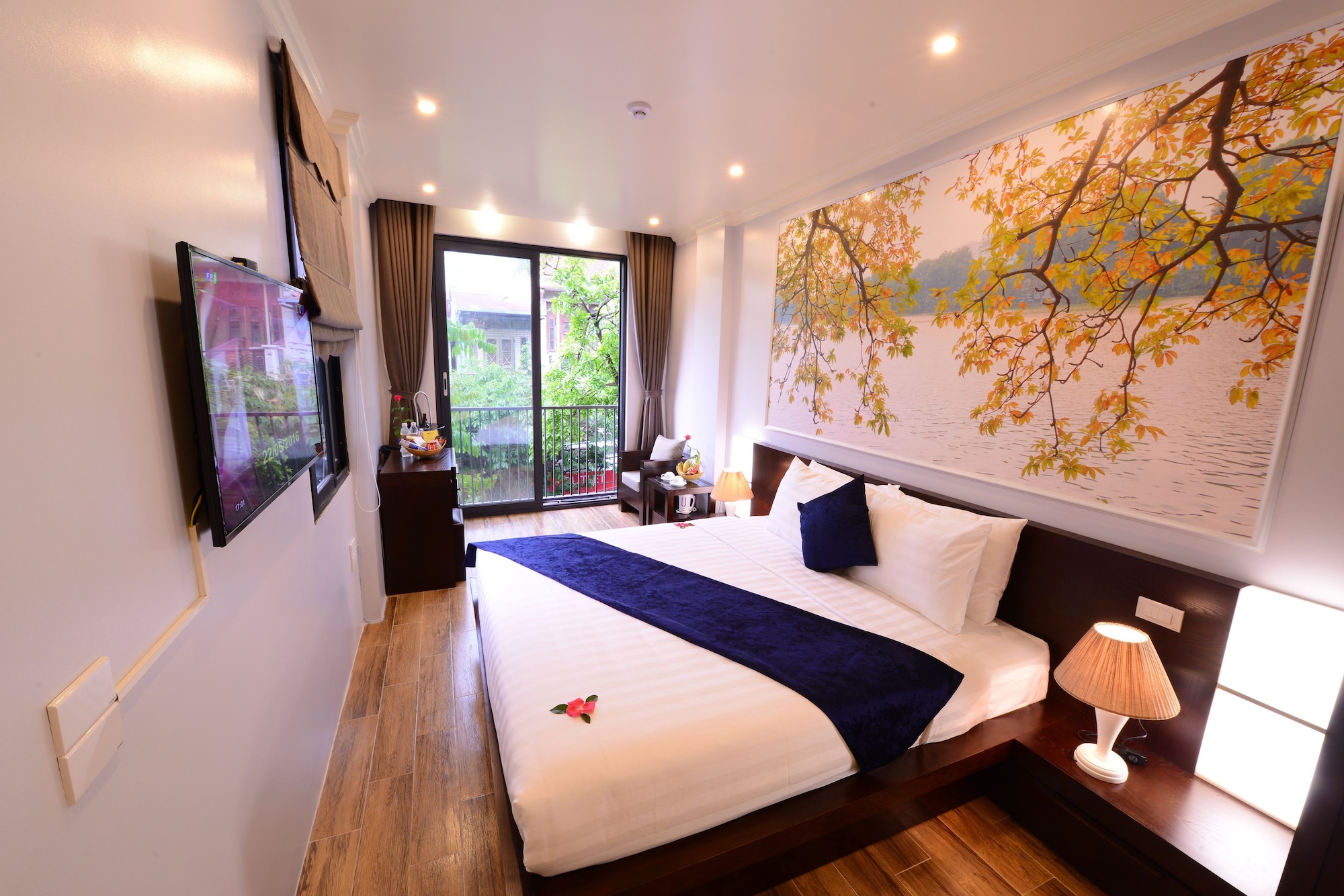 Junior Suite, City View