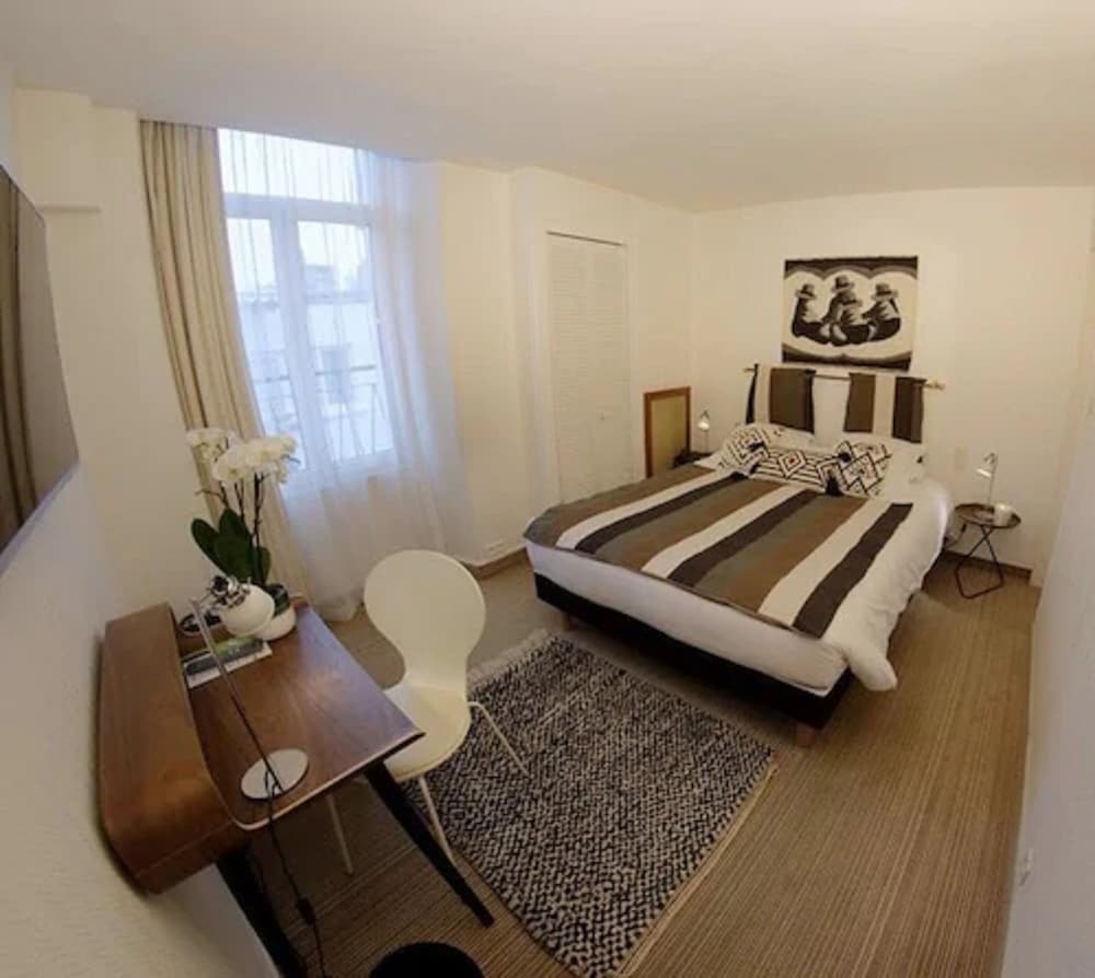 Hotel Moderna 31/50