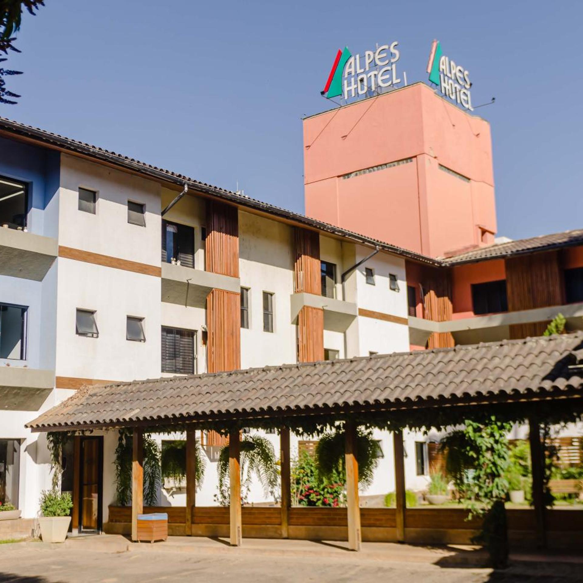 Alpes Hotel 2/42