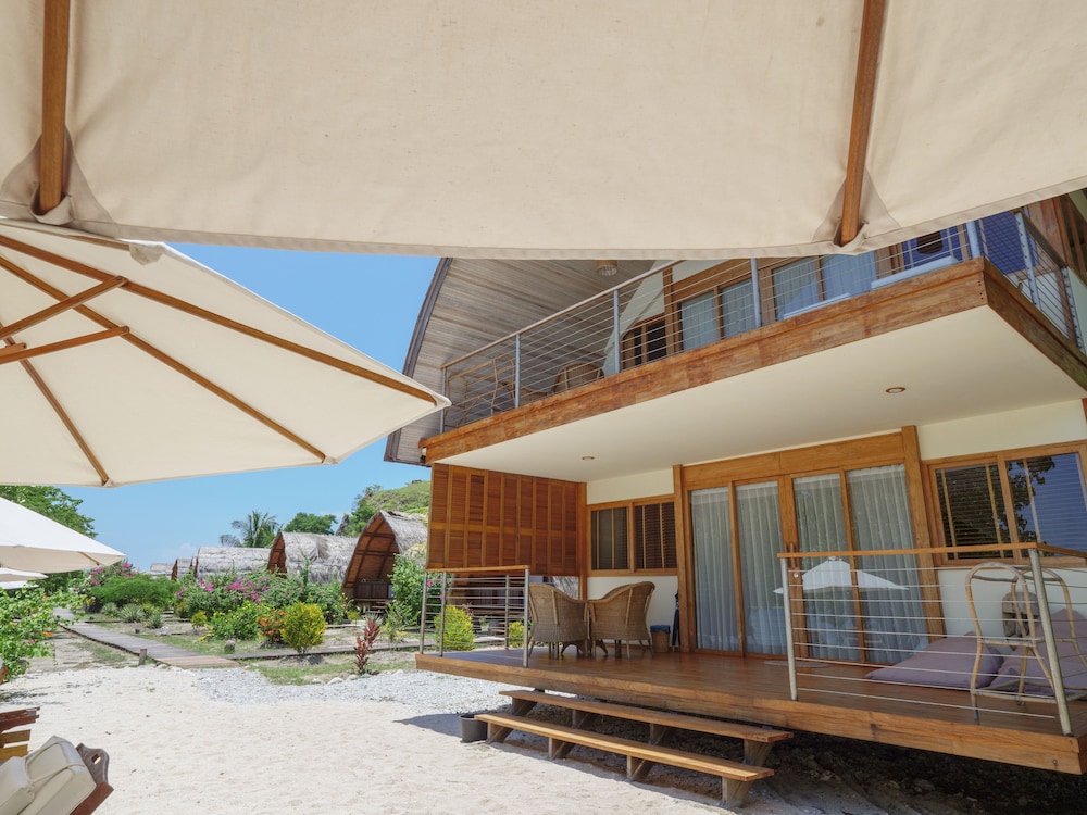 Komodo Resort 4/36