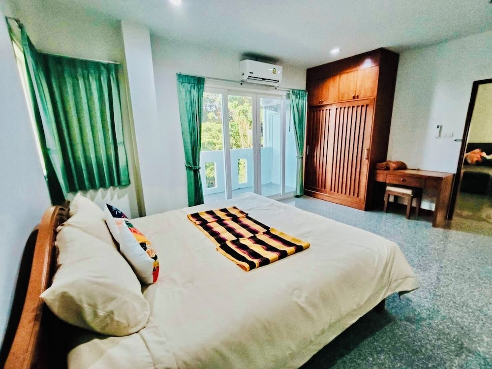 1 BEDROOM, FAMILY, DOUBLE BED, MOUNTAIN SIDE
