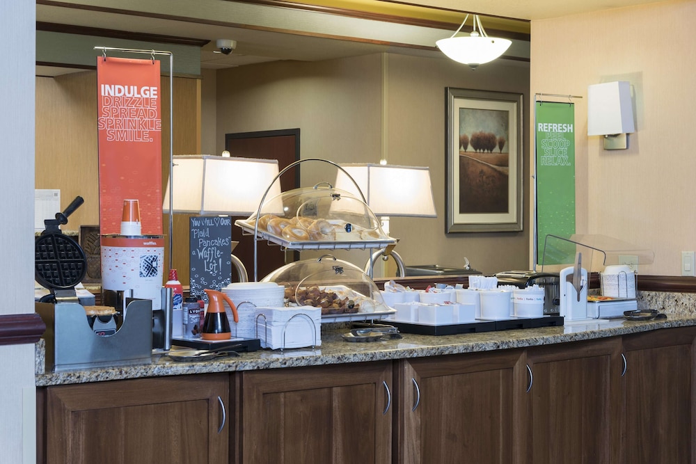Hampton Inn Midland Mi 30/41