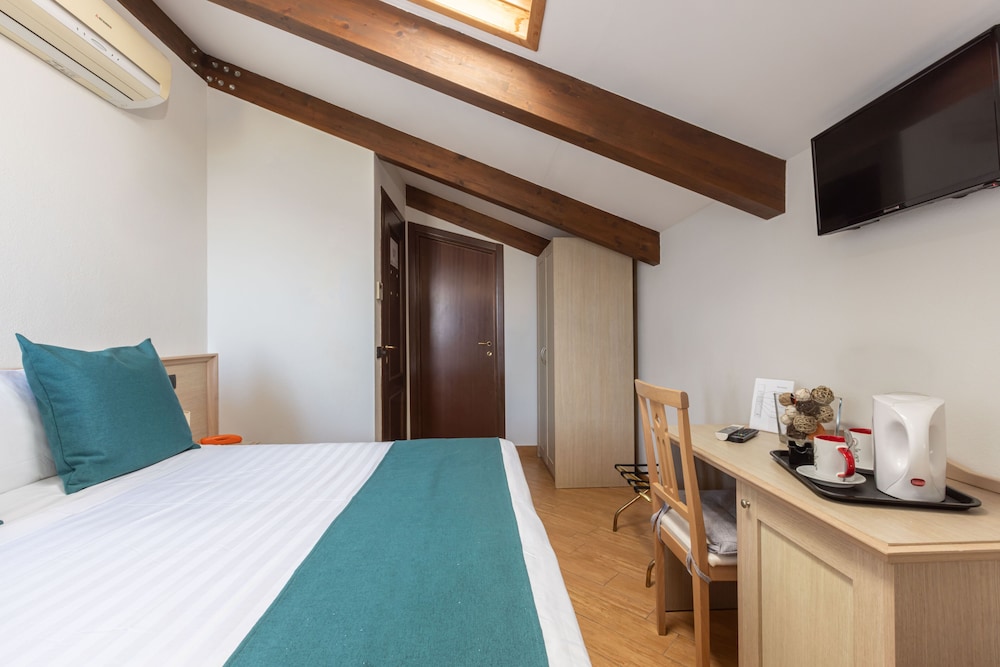 Casale Antonietta 23/72