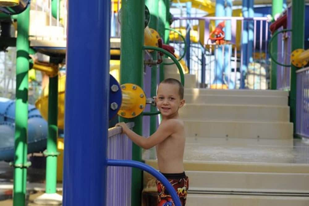 Big Splash Adventure Indoor Water Park Resort 9/28