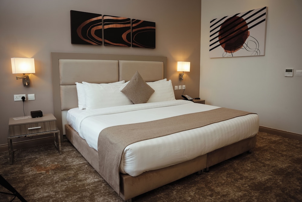 Gloria Hotel and Suites 5/28