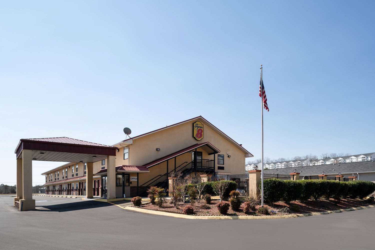 Super 8 by Wyndham Cleveland TN 6/36