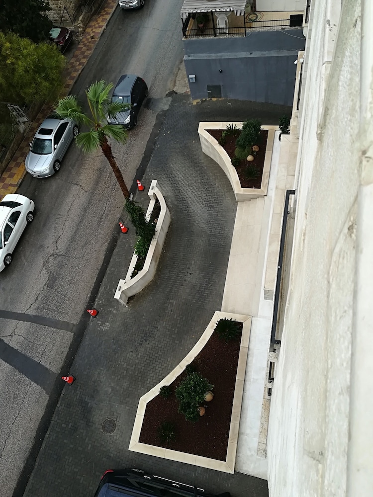 Shams al weibdeh hotel apartment 37/46