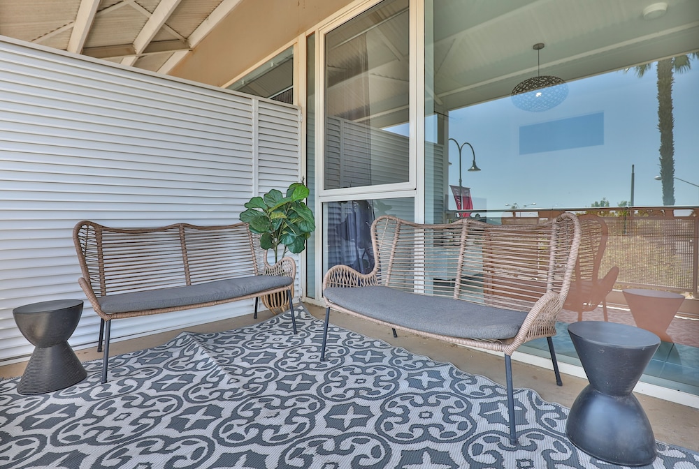 Indulge CBD Apartments 23/50