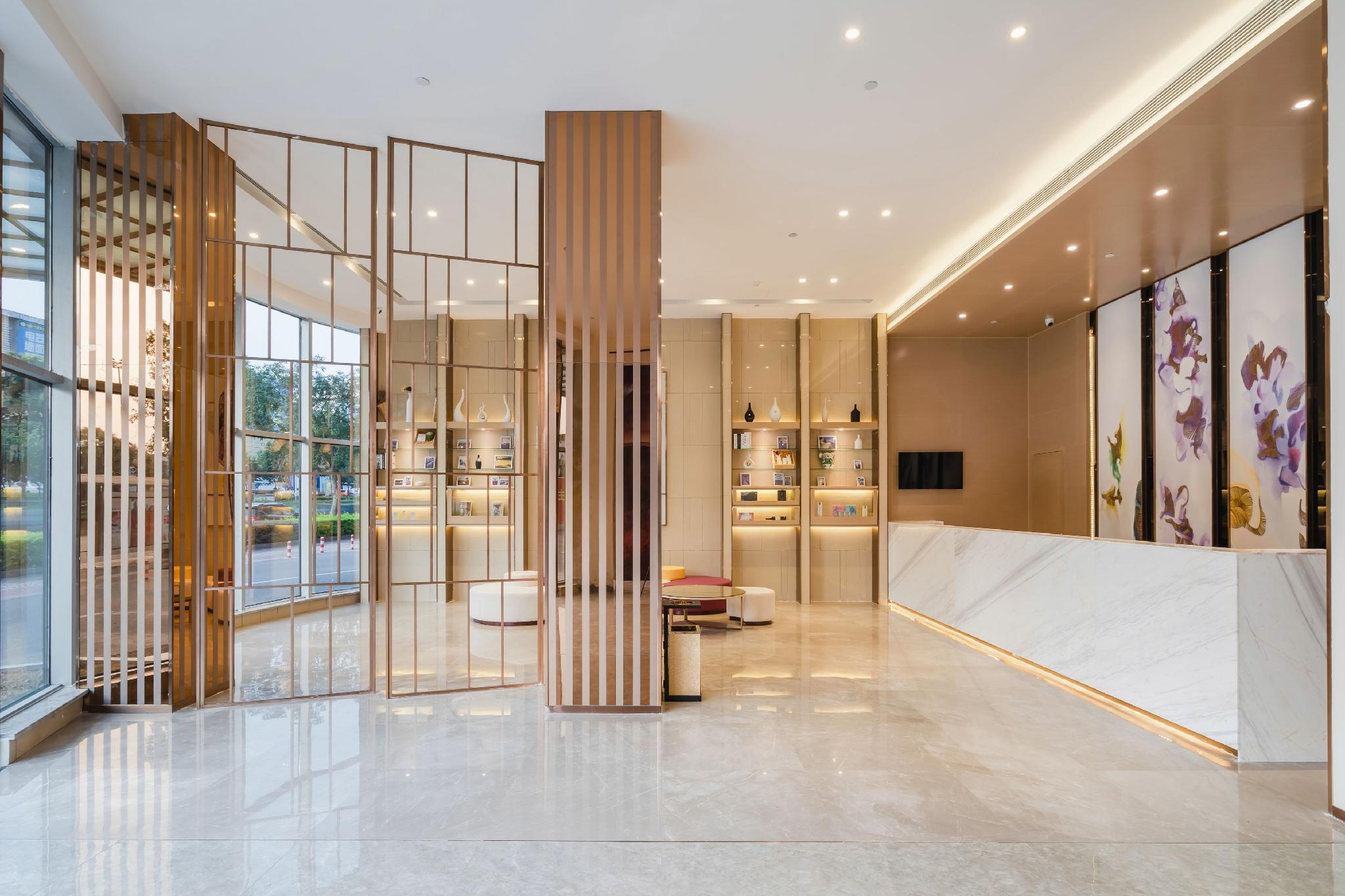 Lavande Hotel (Chongzhou Wanda Plaza) 13/51