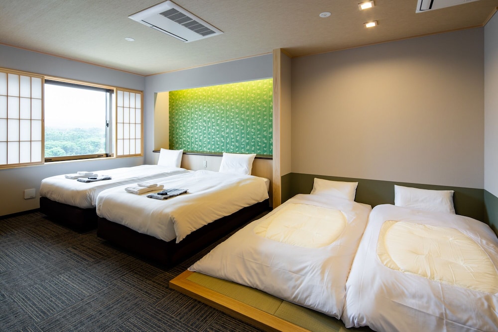 Fuji Kawaguchiko Resort Hotel 4/27
