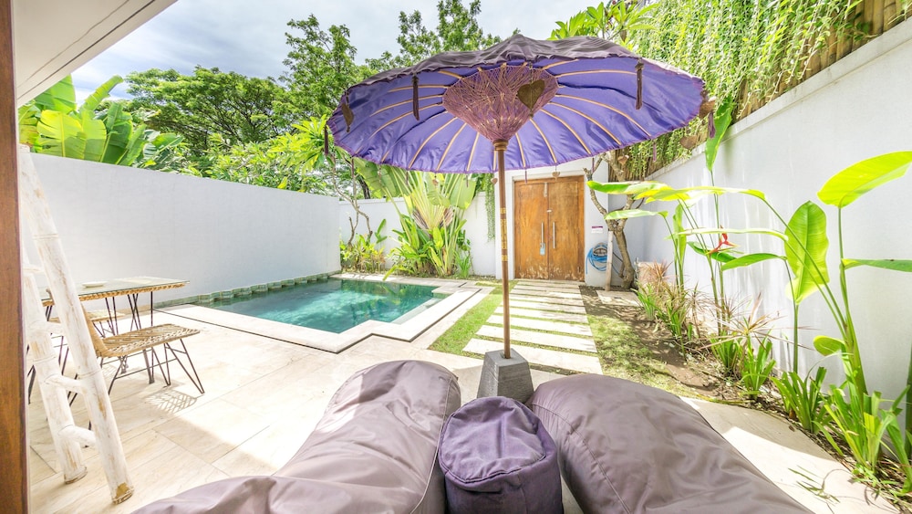ANEMA VILLA SEMINYAK 37/73