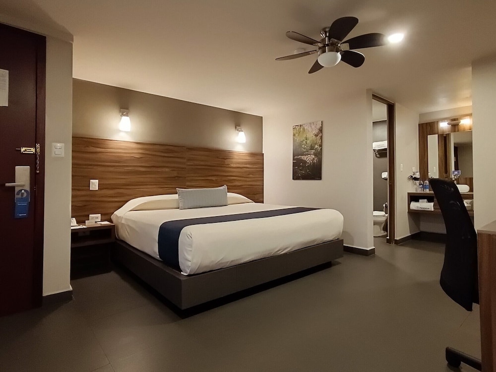 Hotel Panamerican 23/41