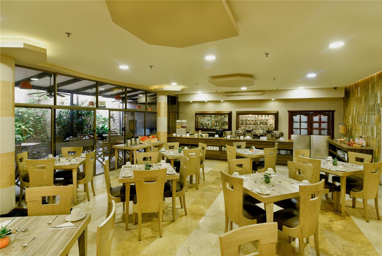 Howard Johnson by Wyndham Barranquilla Versalles 18/29