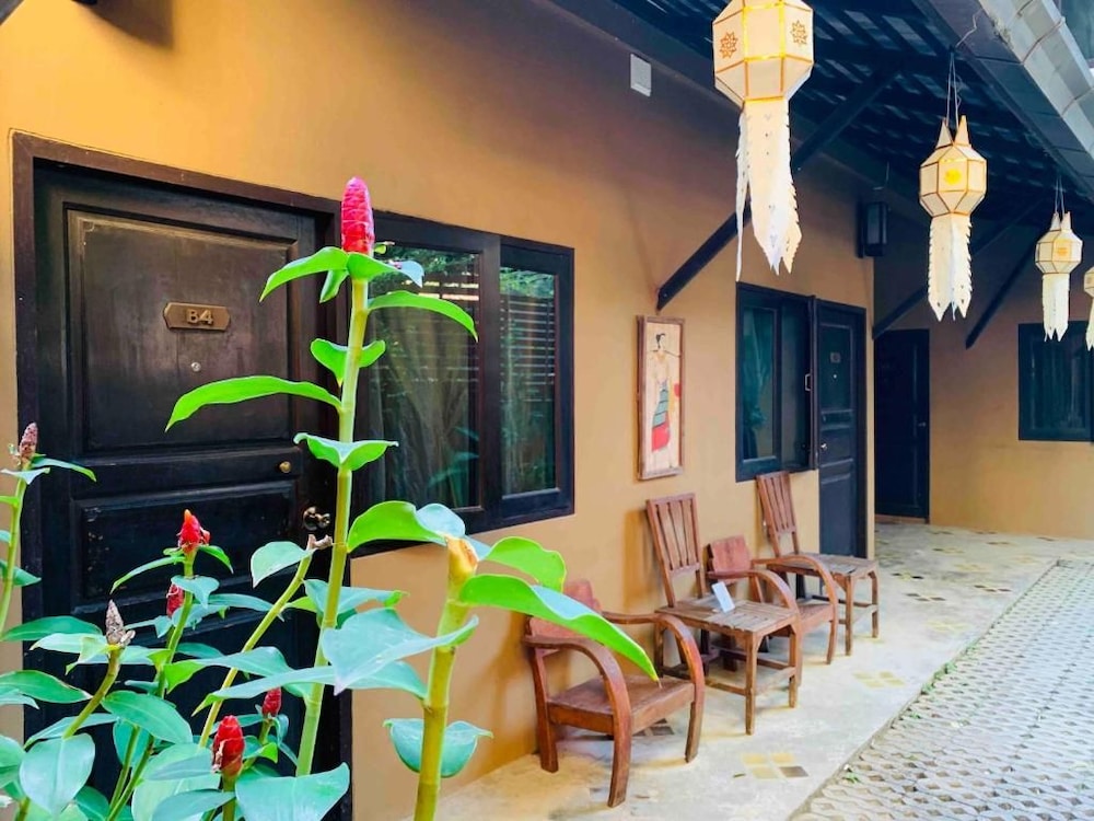 Thapae Boutique House 38/54