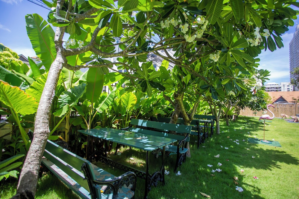 Sabai Inn 68/72