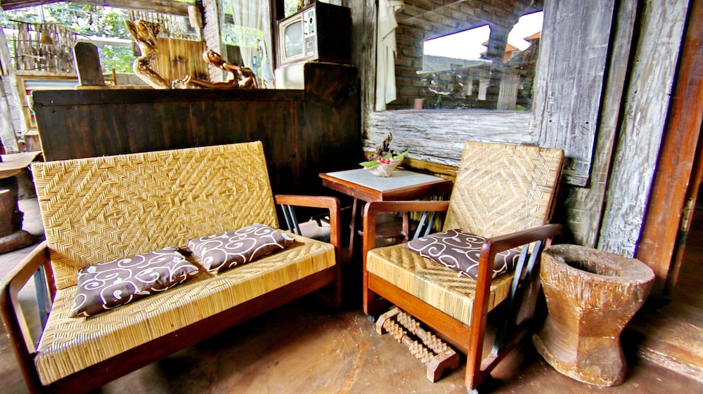 Santhika B&B 31/50