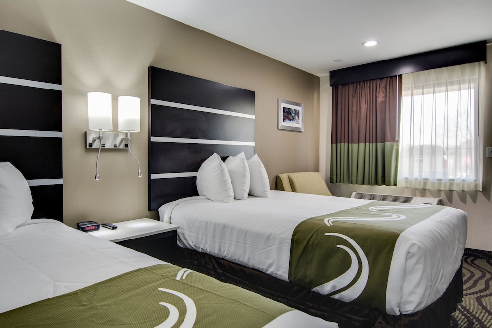 Quality Inn & Suites Athens University Area 21/57