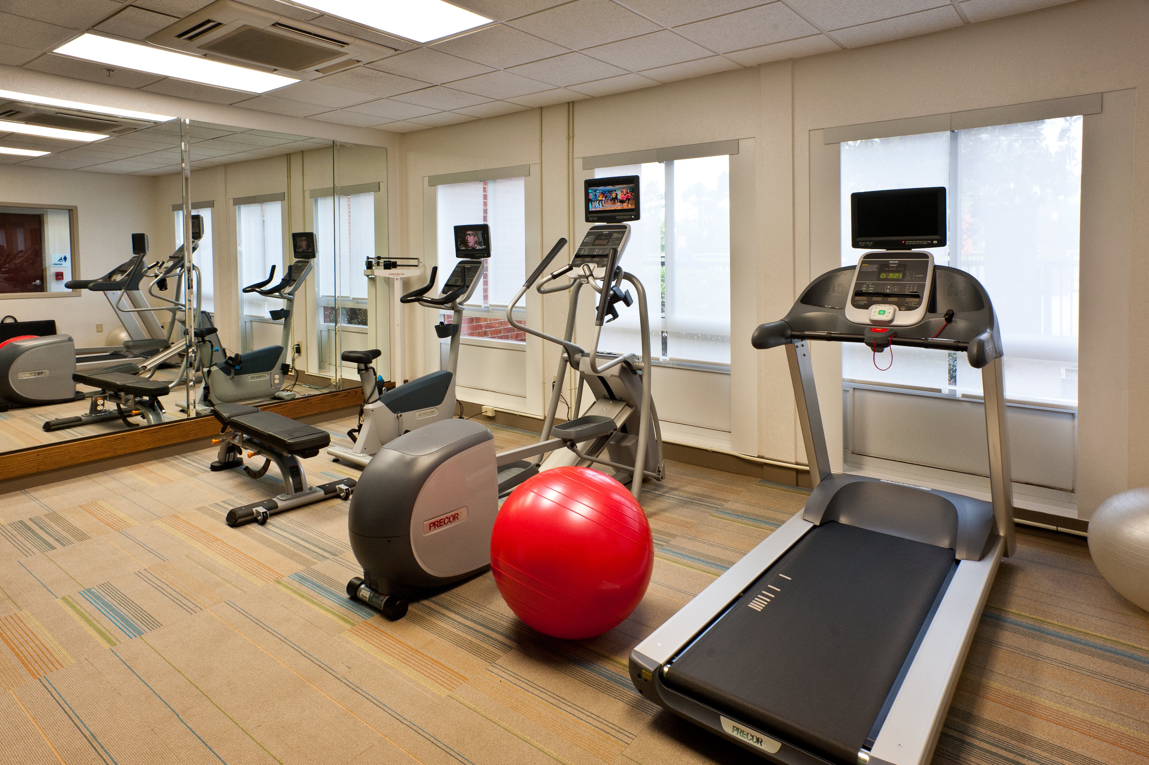 Holiday Inn Express Hotel Suites Scott Lafayette West 30/50