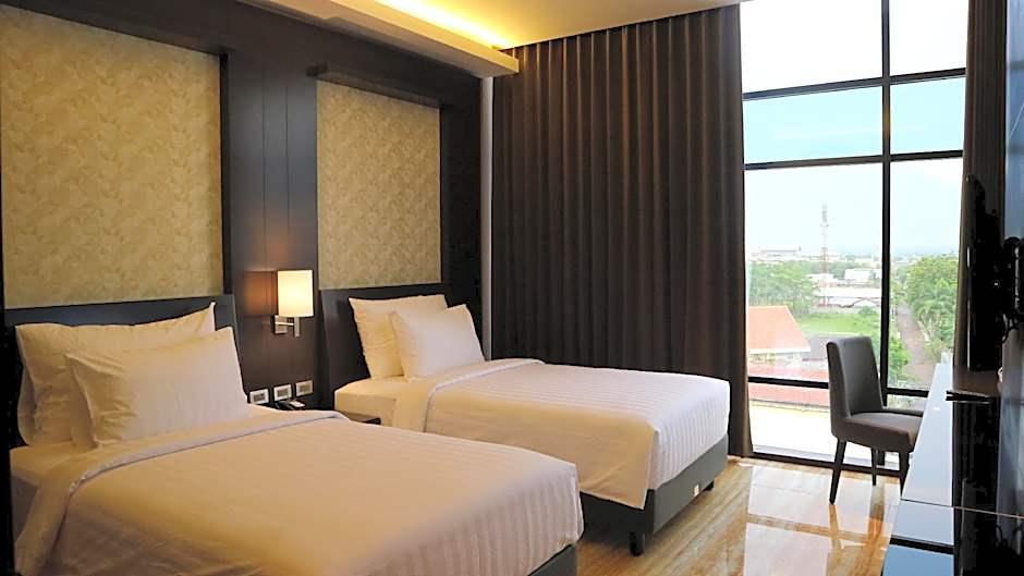 Grand Karlita Purwokerto 6/26
