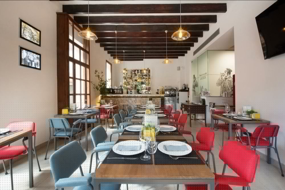 Hotel Central Maria 55/63