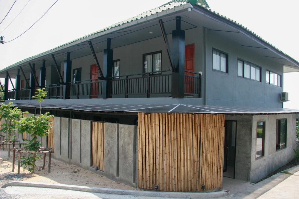 Sea Garden Resort Haad Chao Phao 4/50
